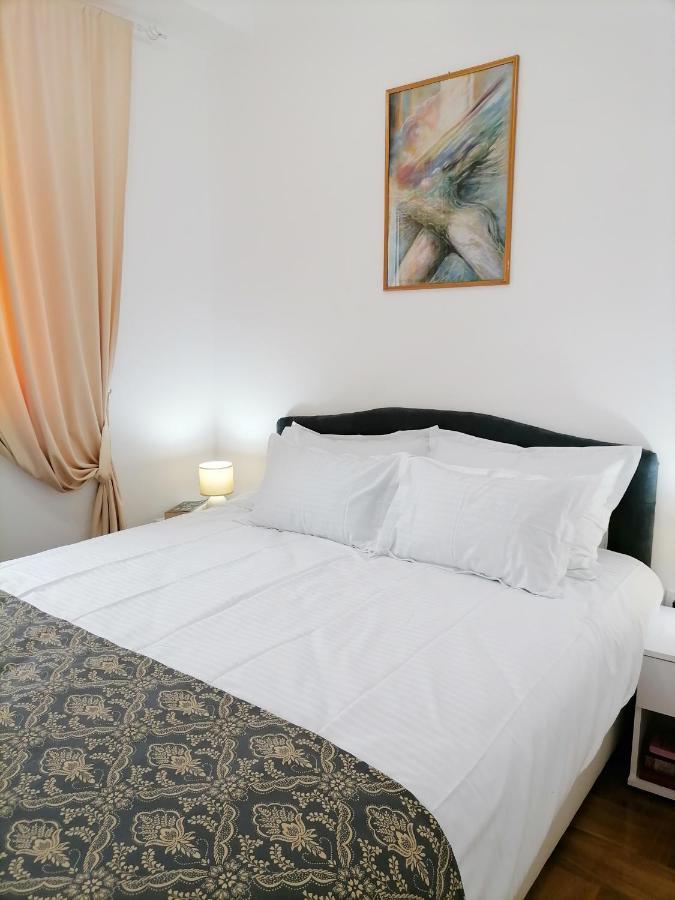 Apartman Mia Sremska Mitrovica Eksteriør billede
