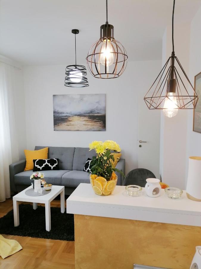 Apartman Mia Sremska Mitrovica Eksteriør billede