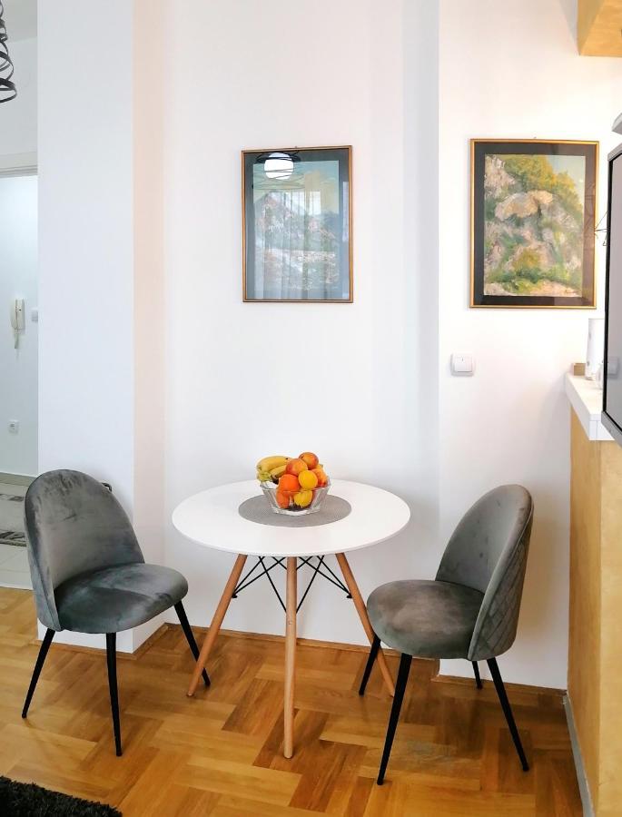 Apartman Mia Sremska Mitrovica Eksteriør billede